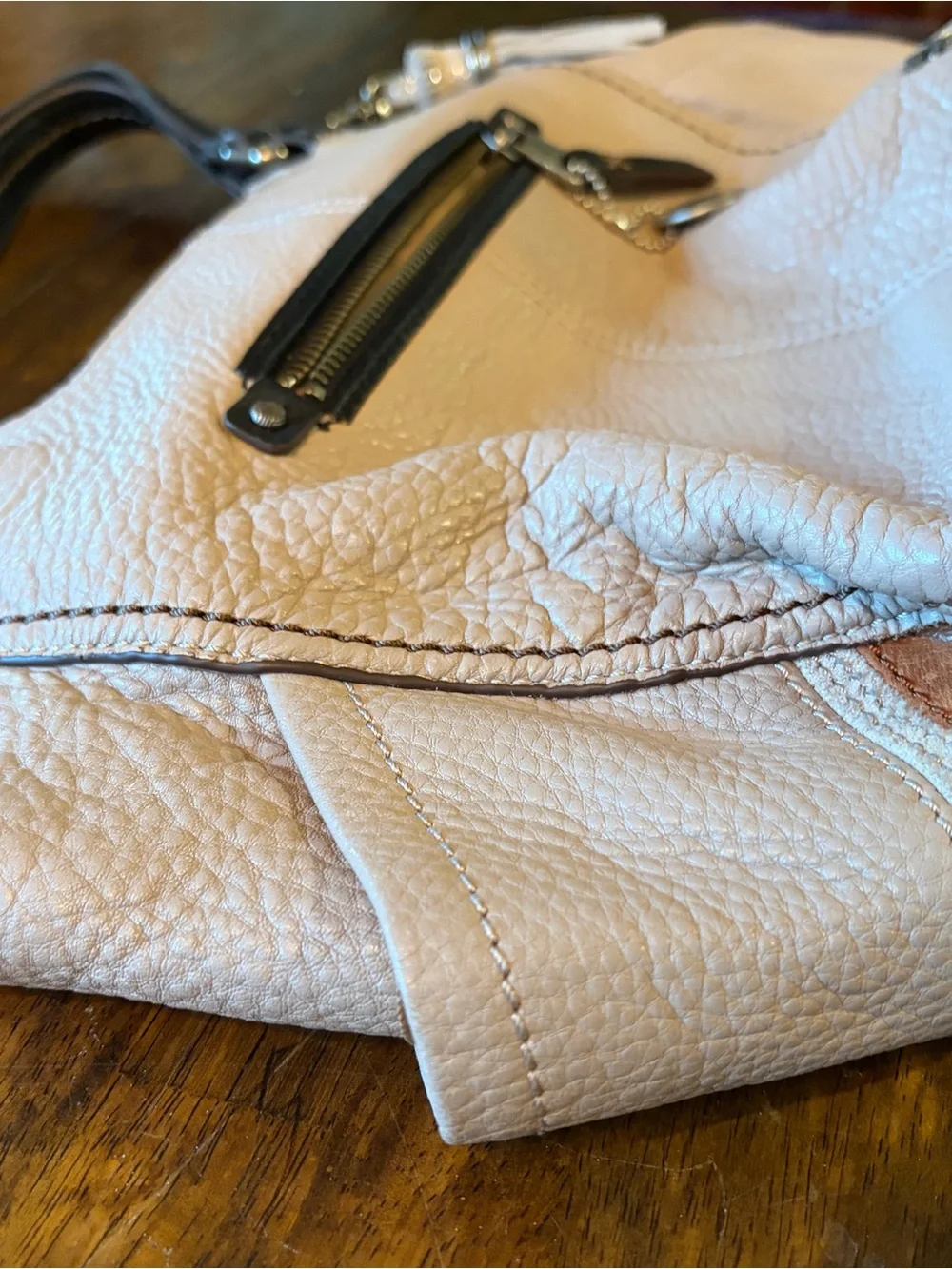 The Sak Beige and Black Leather Shoulder Bag - The Sak